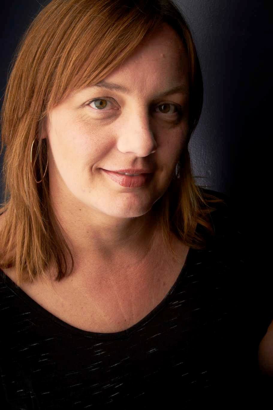 audrey tracy headshot